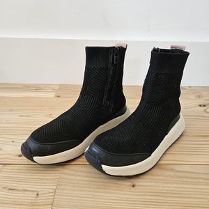 ZARA GIRLS Hightop sneakers, size 32